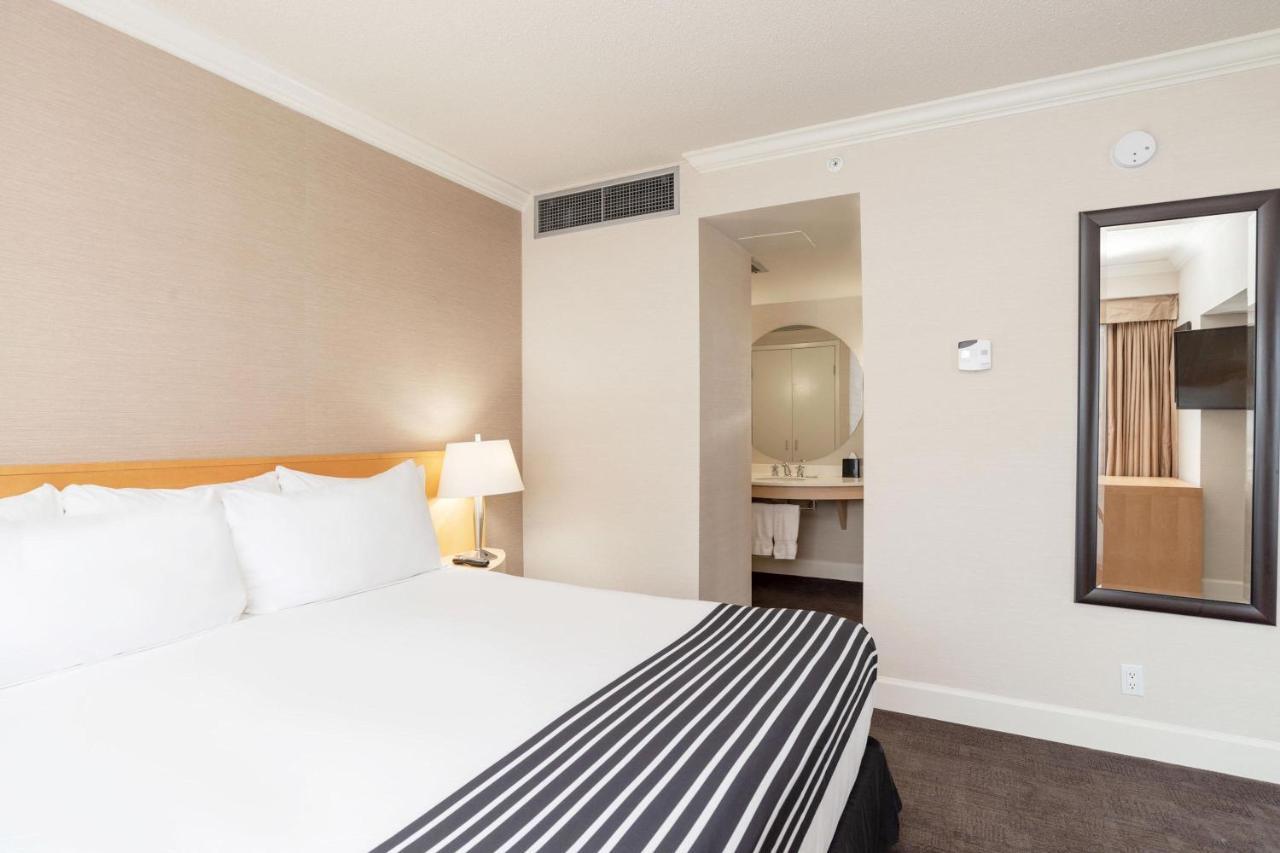 Sandman Signature Vancouver Airport Hotel&resort