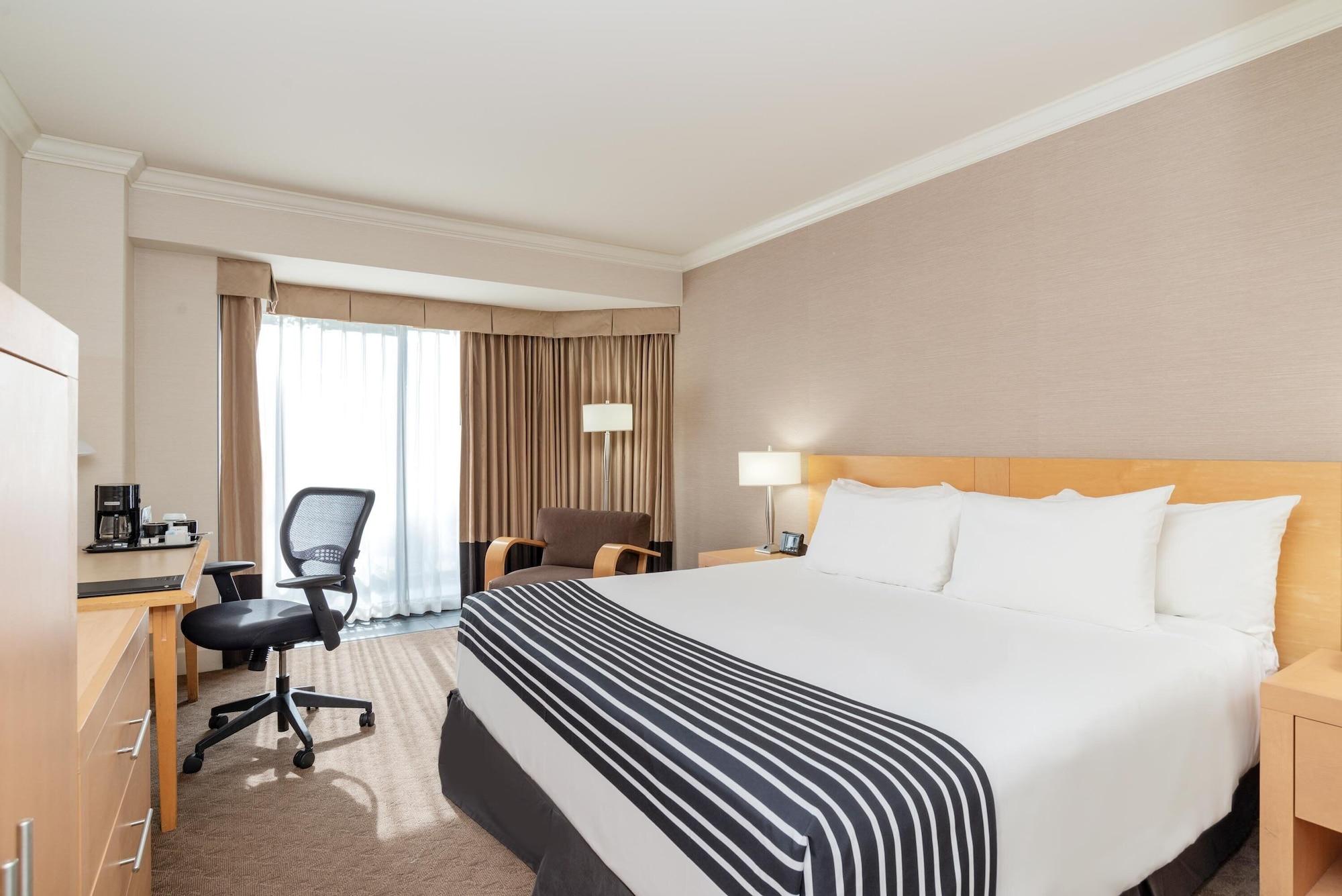 Hotel Sandman Signature Vancouver Airport Hotel&resort