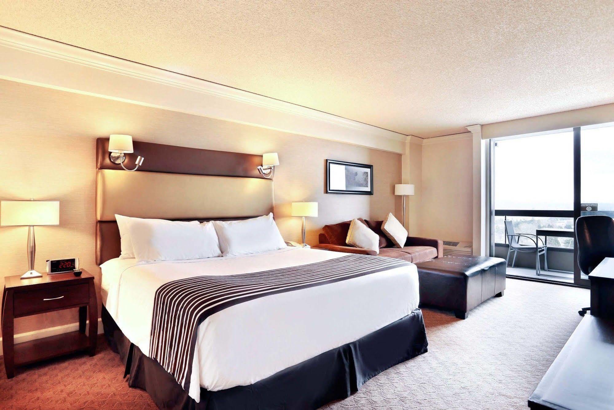 Hotel Sandman Signature Vancouver Airport Hotel&resort