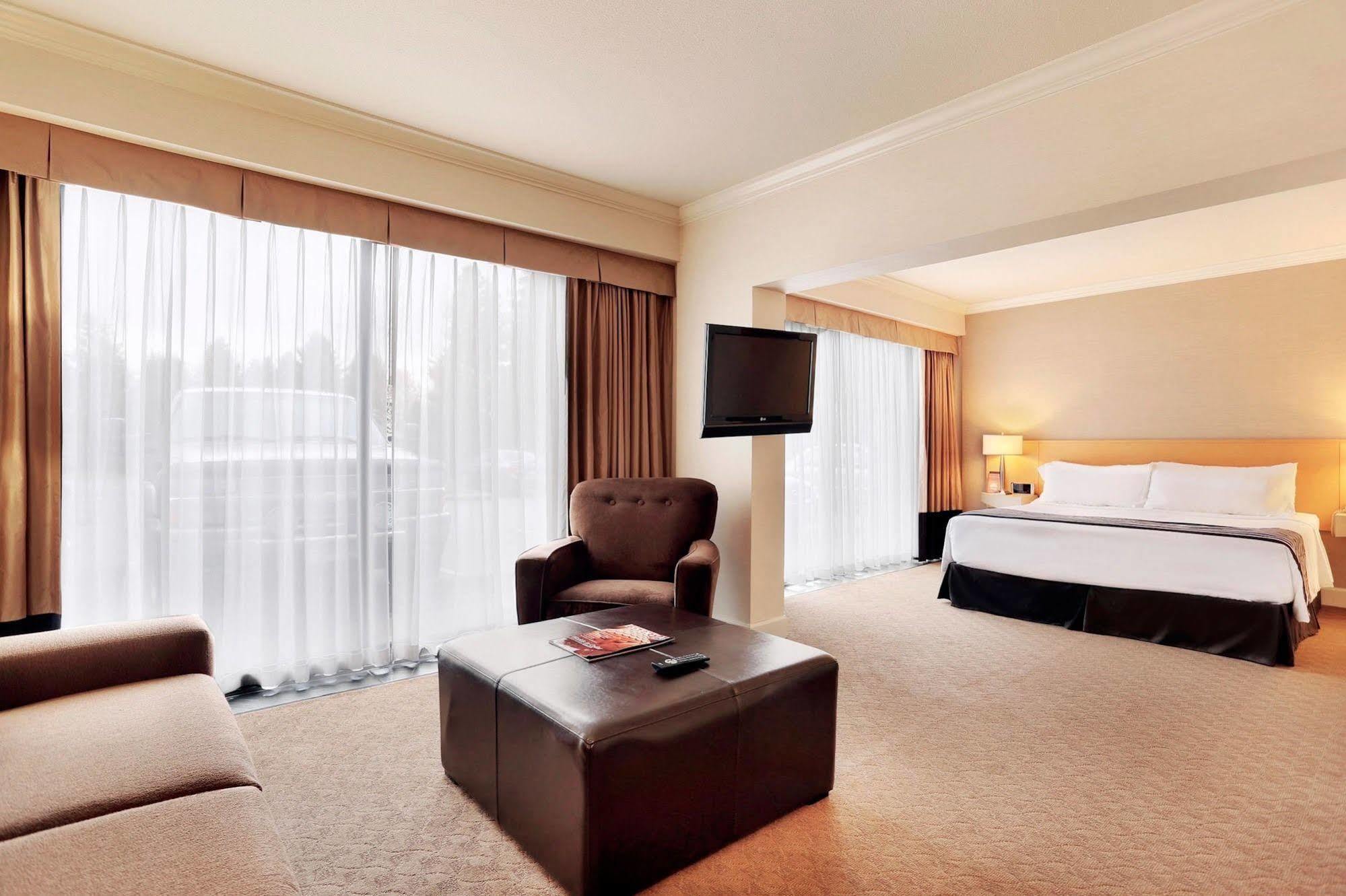Hotel Sandman Signature Vancouver Airport Hotel&resort