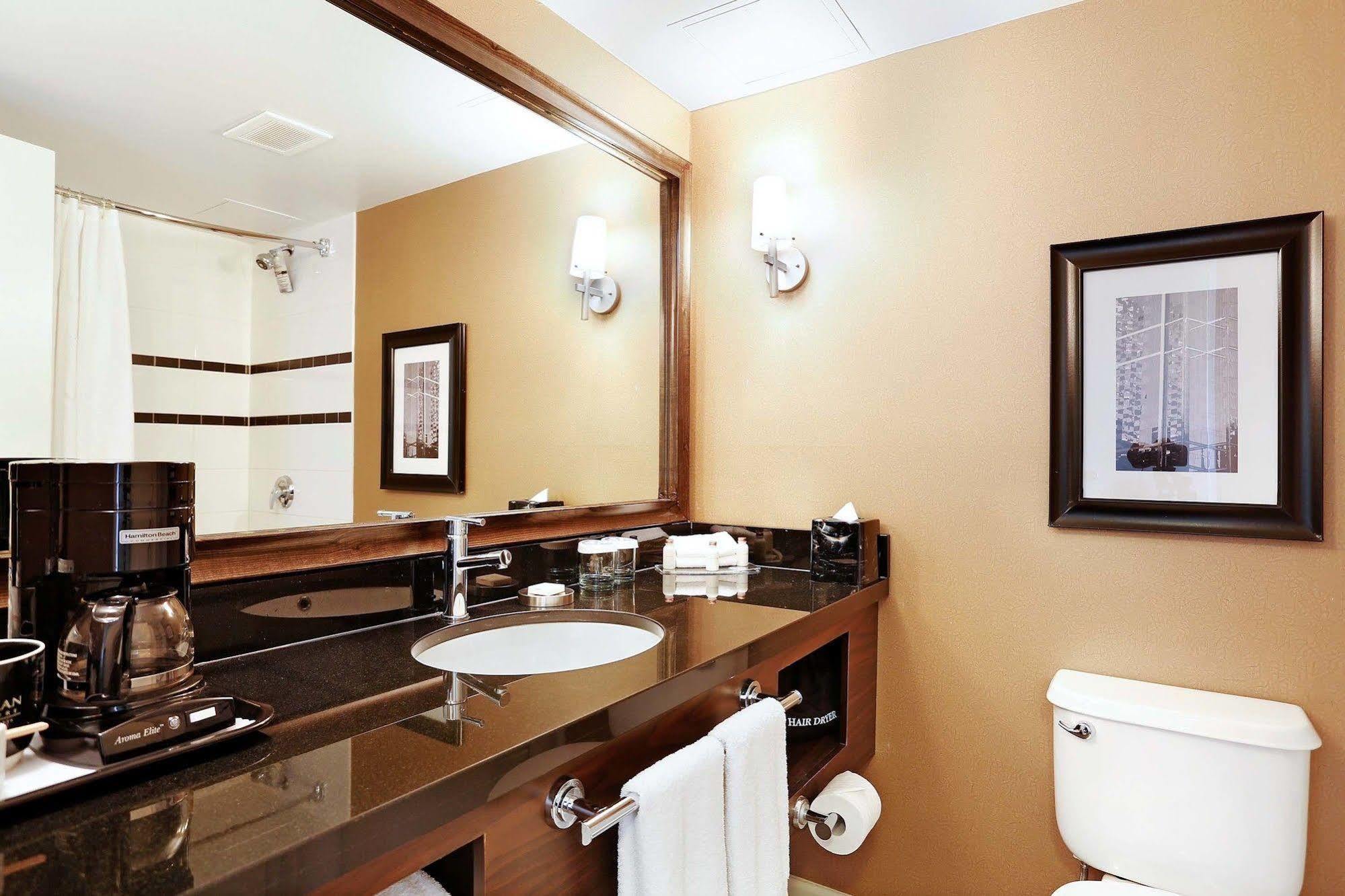 Hotel Sandman Signature Vancouver Airport Hotel&resort Richmond